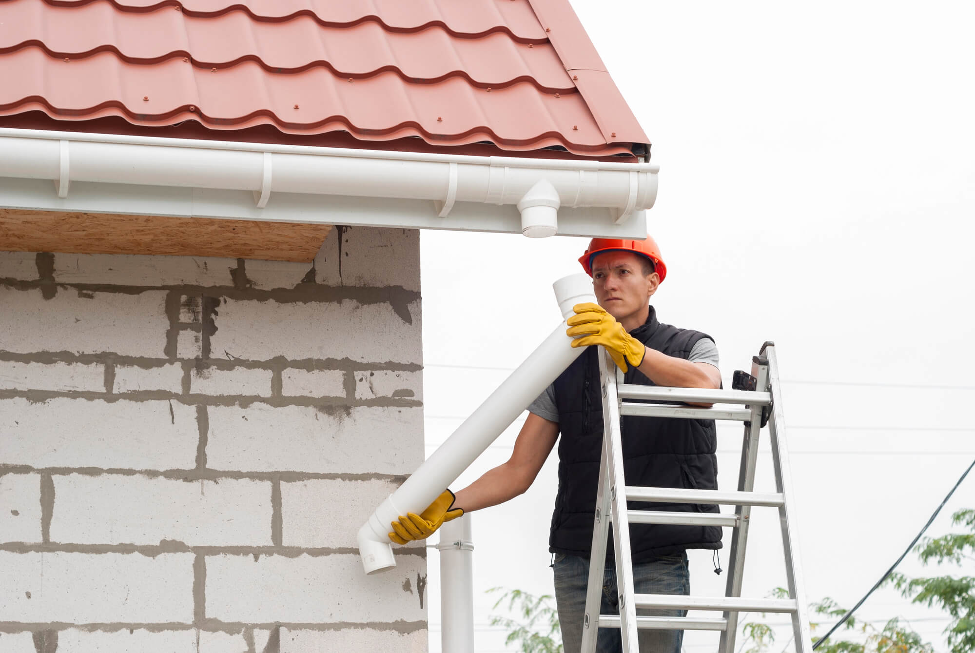 Guide to Gutter Cleaning & Installation Franchise Opportunities