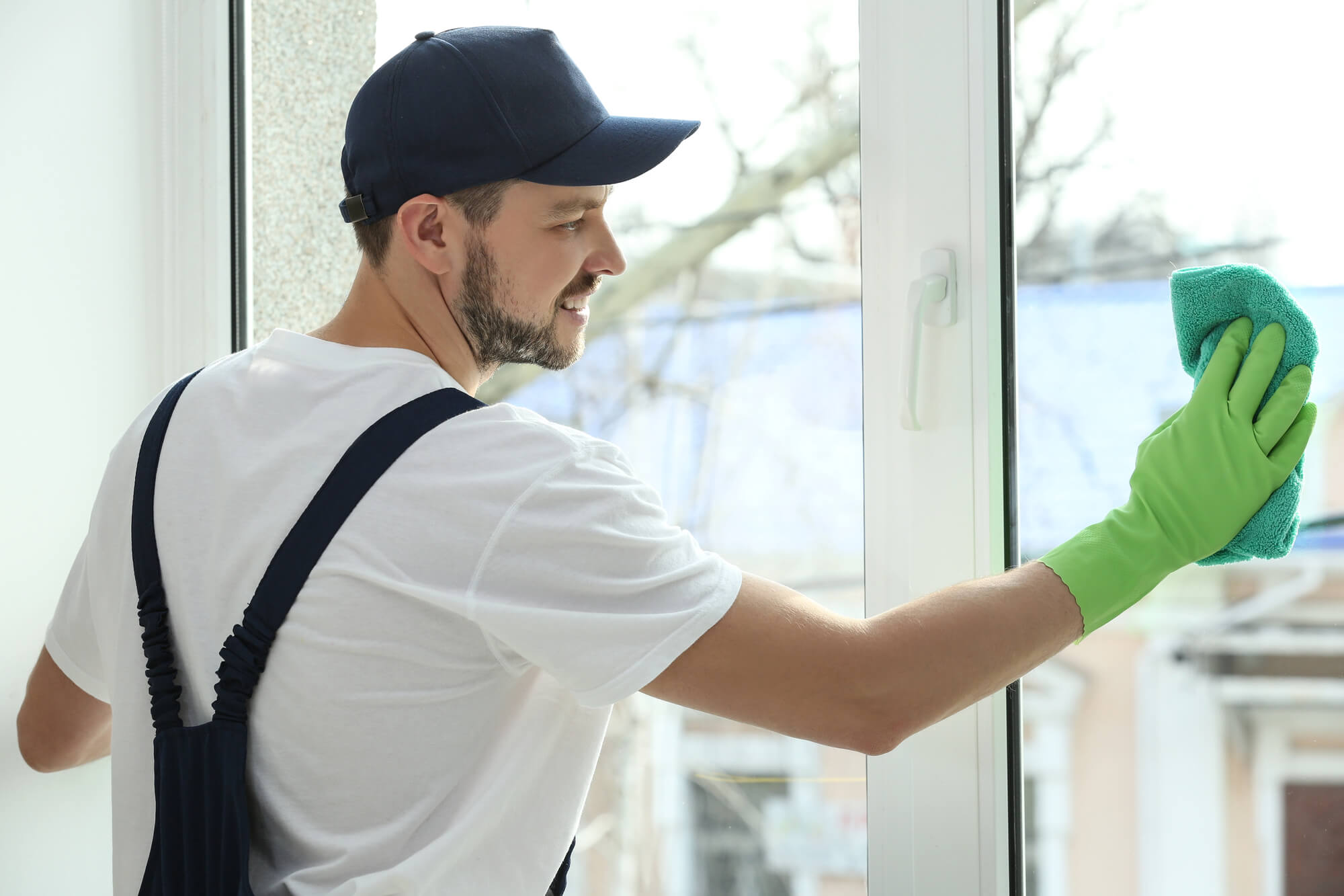 The Complete Guide to Window Cleaning Franchise Opportunities